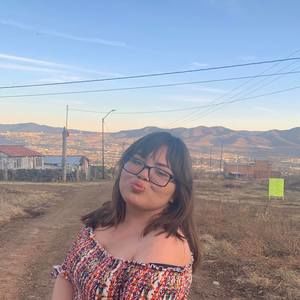 Meet your Posher, Leslie